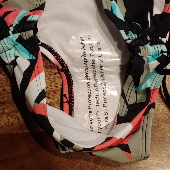 NWT Kanu Surf swimsuit Size 4 - Picture 3 of 3